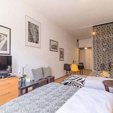Rent Like Home - Olawska 1 Wroclaw Bagian luar foto